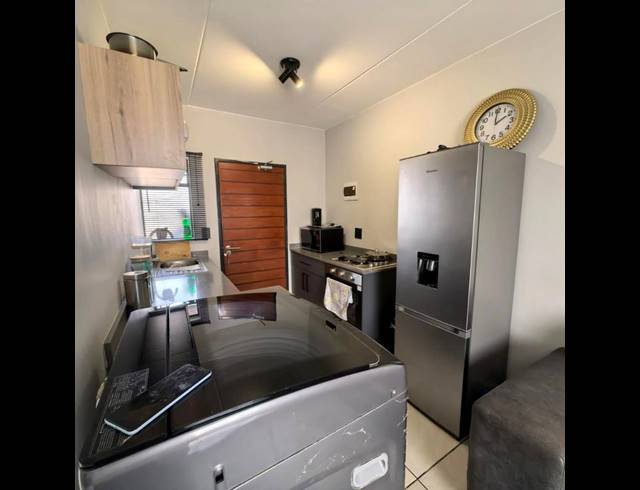 2 BEDROOM APARTMENT FOR SALE IN FLEURHOF